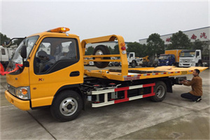 富川哪里有拖车服务